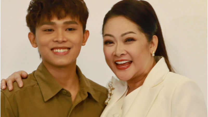Trang Khàn từ bên Mỹ tuyên bố sẽ về Việt Nam để x.ử lý Hồ Văn Cường vì ân o.án với Phi Nhung năm xưa, ca sĩ Quỳnh Như đứng ra bảo về buông lời thách thức: Cứ giỏi về đây xem có bị gô cổ không?