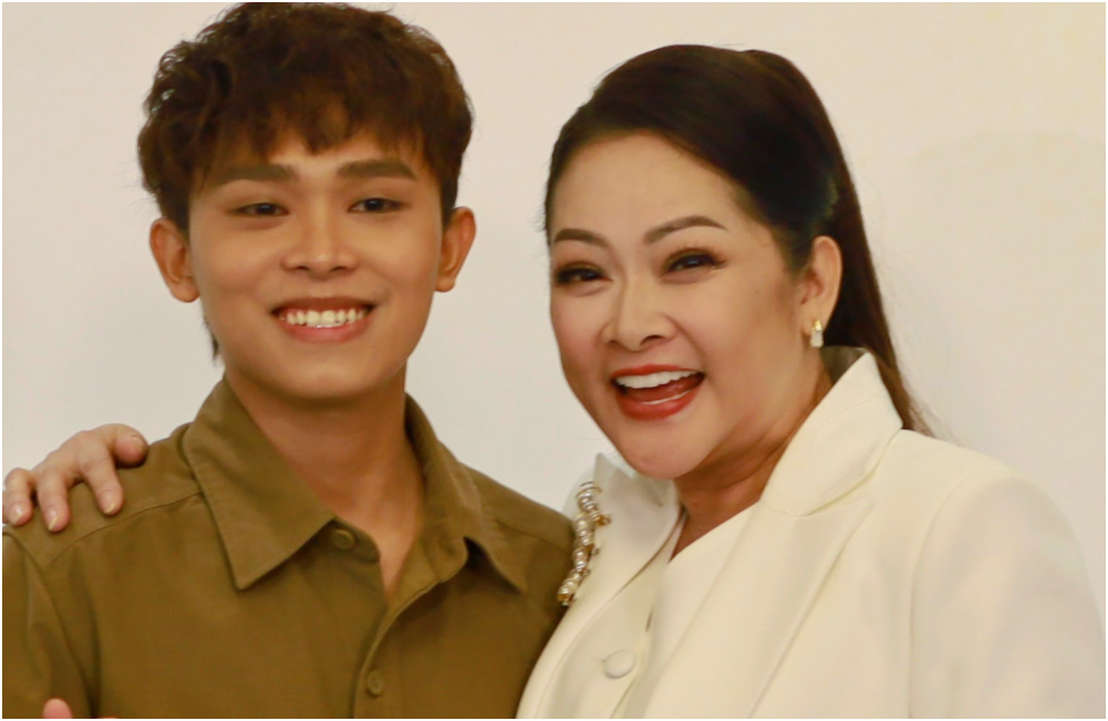 Trang Khàn từ bên Mỹ tuyên bố sẽ về Việt Nam để x.ử lý Hồ Văn Cường vì ân o.án với Phi Nhung năm xưa, ca sĩ Quỳnh Như đứng ra bảo về buông lời thách thức: Cứ giỏi về đây xem có bị gô cổ không?