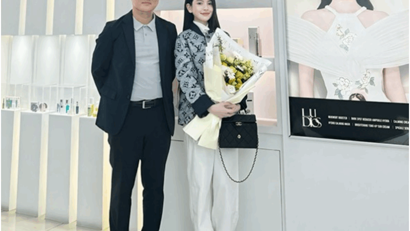 Với cái thái độ như này, Chu Thanh Huyền – Vợ Quang Hải trước sau gì cũng bị bế đi: Giống hệt Hằng Du Mục 1 thời