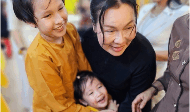Nhà chồng khẳng định không hề bất hòa với con dâu như thiên hạ đồn, rất yêu thương vợ Qúy Bình: Chúng tôi không nói gì trên mạng cả, Ngọc Tiền chịu quá nhiều tổn thương rồi