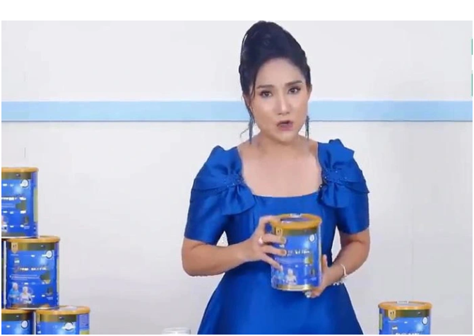 MC Cát Tường: “Mình là nghệ sĩ mà, đâu phải chuyên gia đâu mà biết thành phần bên trong là cái gì, quảng chỉ hơi lố xíu thôi chứ mình không bán hàng giả hay hàng kém chất lượng. Mình mà biết như vậy là mình không làm”
