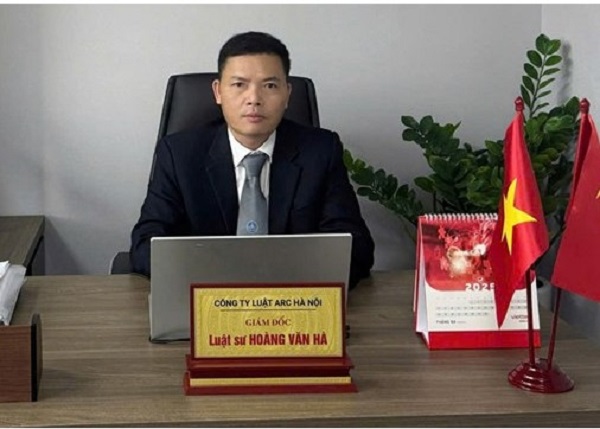 Luật sư tiết lộ về mức á.n rất nặng Quang Linh Vlogs và Hằng Du Mục đối diện, thế này biết bao giờ mới gặp lại đây: Hết cơ hội sửa sai rồi?