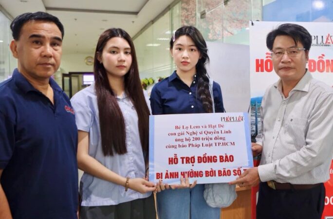 Ái nữ nhà Quyền Linh 19 tu.ổi đã sở hữu xe sang chục tỷ, người dát đầy hàng hiệu và còn 1 điều ít ai có được, trong khi bố đi dép lê ăn mỳ tôm