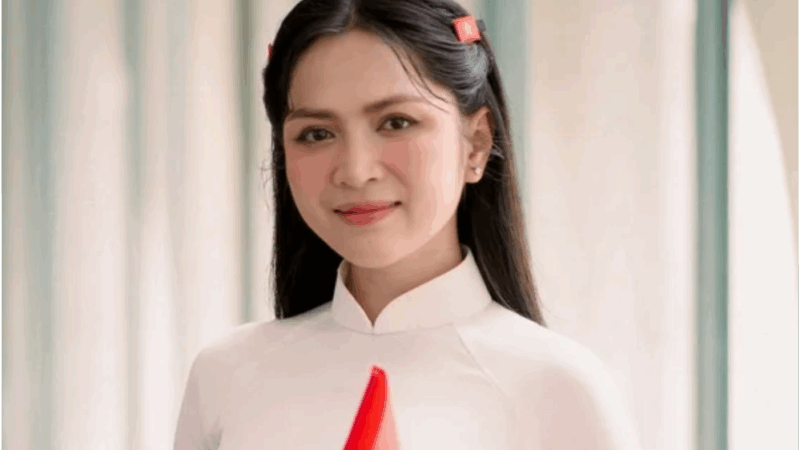 Vừa bị c.ư.ớ.p hit, vừa bị fan cuồng của ai đó ch.ử.i, ca sĩ Nguyễn Duyên Quỳnh phải khóa bình luận giữa tr.a.nh c.ãi liên quan Võ Hạ Trâm cói ca khúc “Viết tiếp câu chuyện hòa bình”