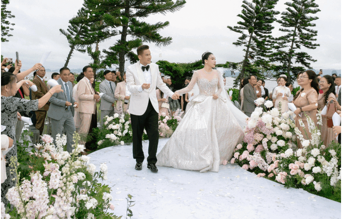 Hồ Quỳnh Hương nói chồng cô không giỏi, không giàu… nhưng thân thế của doanh nhân này lại khiến ai cũng há hốc mồm: Chủ của chuỗi nhà hàng cực xịn