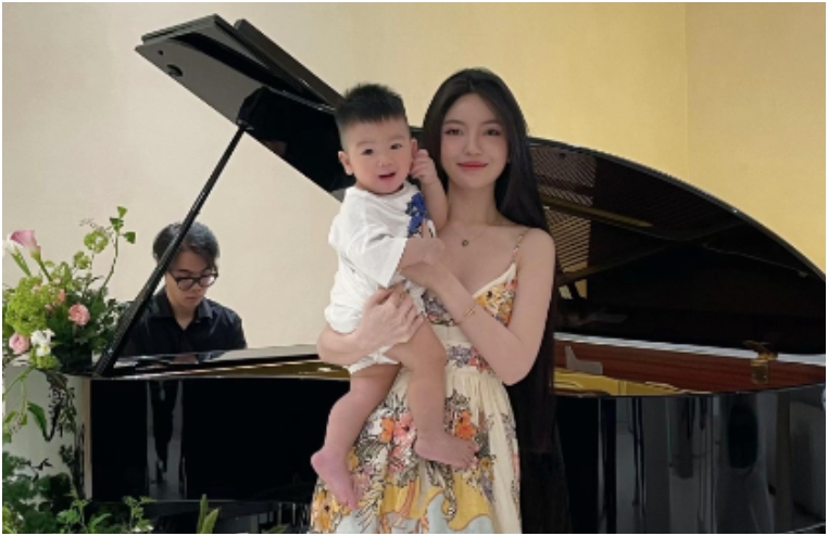 Sau ồn ào tin đồn quán hát, Chu Thanh Huyền khoe quà ‘khủng’ từ Quang Hải, được gia đình bên chồng yêu thương hơn: Dân mạng rần rần ‘xin vía’