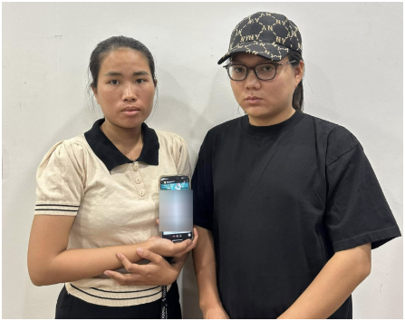 Phạm Thoại: “Mẹ Bắp về Việt Nam mà  cũng không chịu sao kê. Mọi người thấy con người nó rồi đó. Em khổ vì nó lắm rồi. Sự nghiệp em bị đóng băng 3-4 tháng trời cũng vì nó. Em giúp nhầm người thật rồi”