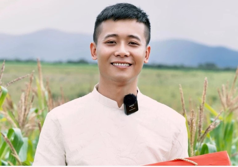 Khi fan Quang Linh Vlogs mất đi sự tỉnh táo: Bênh vực hết mình, khẳng định thần tượng mình không sai với châm ngôn “làm trăm việc tốt không ai biết, làm một việc x.ấ.u cả nước hay”
