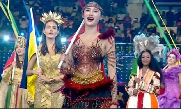 Hoa hậu Ý Nhi xinh đẹp nổi bật nhất trong tiệc khai mạc Miss World, được dự đoán đăng quang