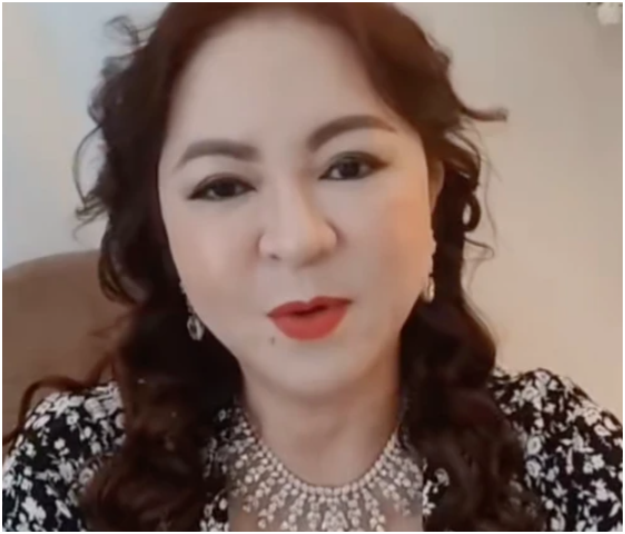 Học trò tố Mỹ Tâm được dịp lên mặt khi bà Hằng vào bênh: ‘Chỉ có tôi mới dám lên tiếng bảo vệ con bé, t:ụi nó tụm 7 để ch:ởi con bé không ng:ốc đầu dậy nổi’