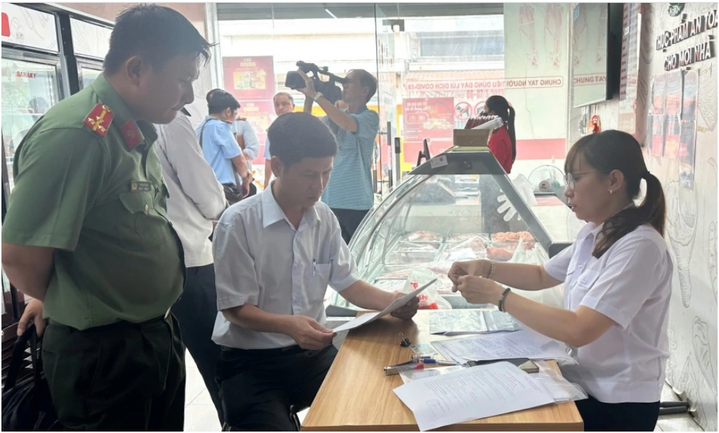 Công ty C.P Việt Nam chính thức bị xử phạt: ‘Này mới 1 tội, còn điều tra thêm nữa’