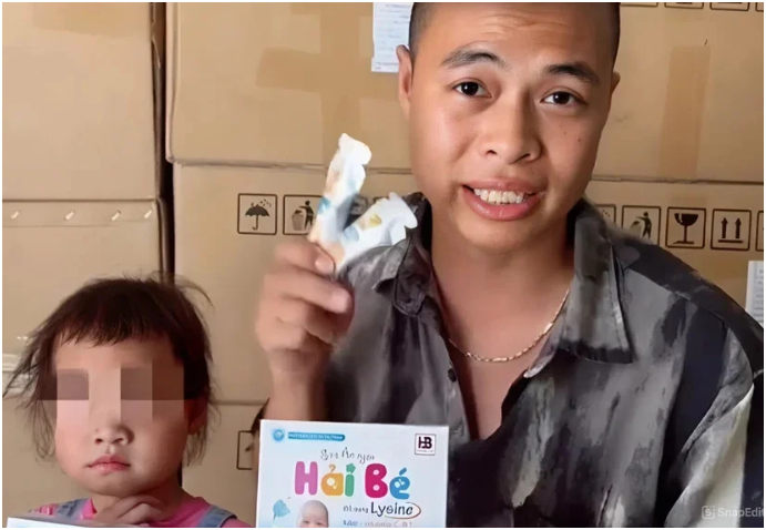 Người từng mua siro Hải Sen chia sẻ đầy day dứt: “Tôi từng ép con uống vì nghĩ bổ, giờ nghĩ lại thấy xót xa”