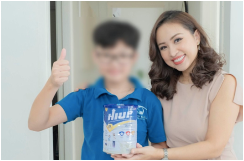 Nữ MC Vân Hugo: “Sông có thể cạn, núi có thể mòn nhưng riêng dùng HIUP chắc chắn con sẽ cao. Con tôi đã dùng và nó cao thêm 3-5cm chỉ trong 3-6 tháng”