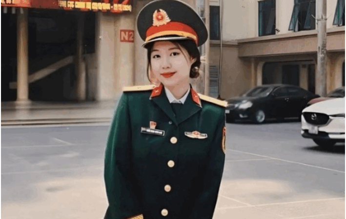 Nữ quân nhân đầu tiên là Á hậu 1 hoa hậu Việt Nam: “Có gia thế cực kh:ủng, có bố và ông nội đáng chú ý nhất”
