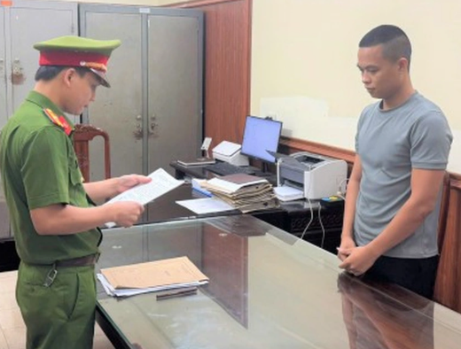 Chủ kênh Gia đình Hải Sen là ai, bị b:ắt vì tội b:án hàng gi:ả: Thôi xong thật rồi