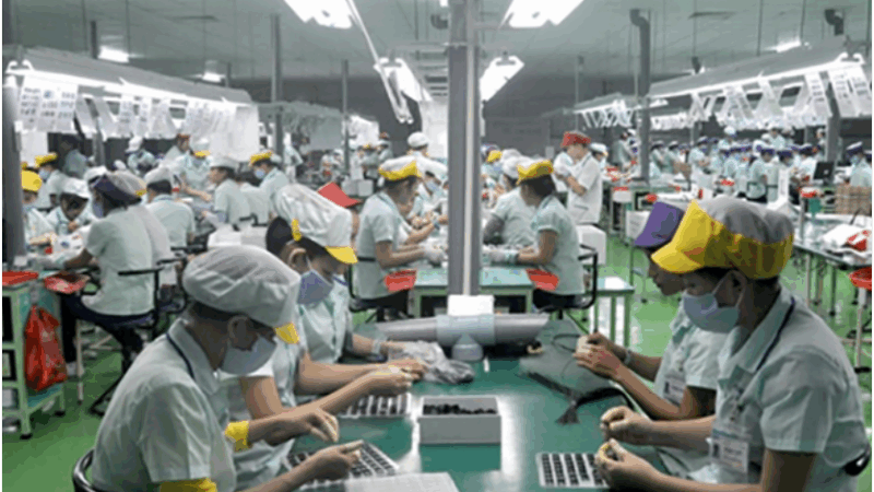 Chỉ 55,5% người lao động Việt có đủ thịt, cá trong bữa ăn – Cuộc sống vất vả tại các khu công nghiệp
