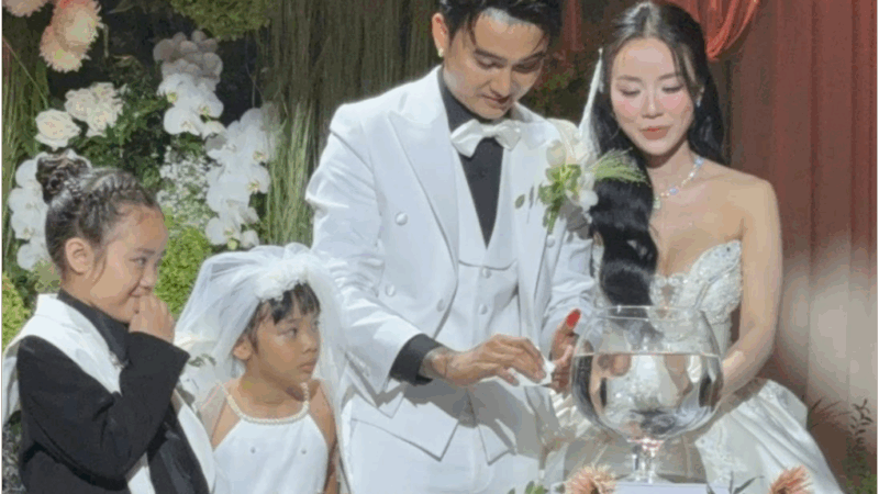 Hai đứa con gái lần đầu nói về việc mẹ đi lấy chồng, còn nhắc tới cả ba ruột: “Sao ba Hoài Lâm không tới dự lễ cưới vậy”