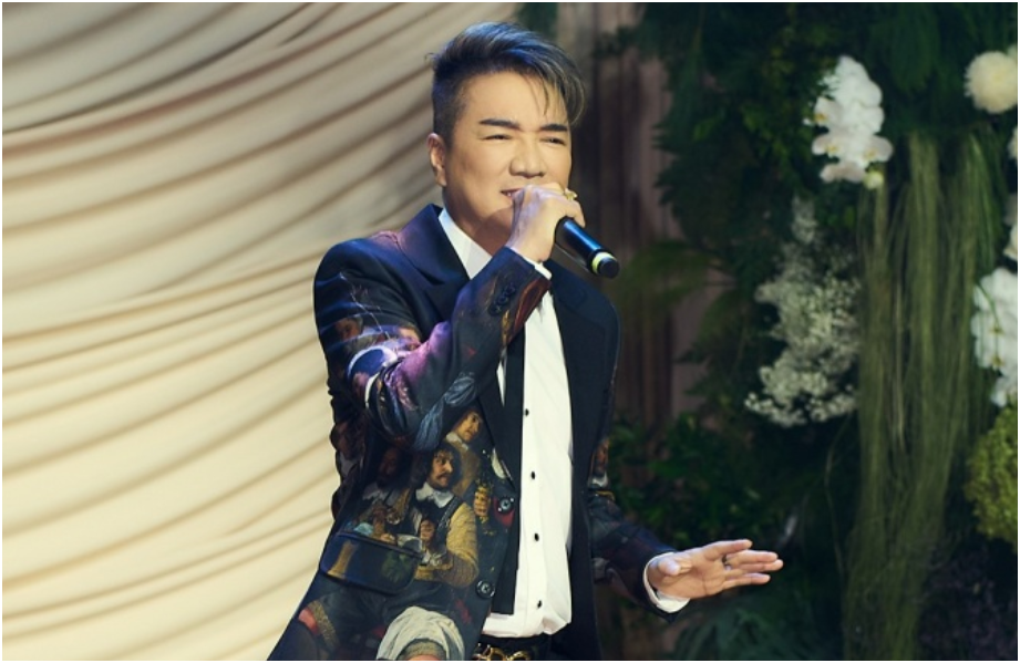 Đàm Vĩnh Hưng diễn tại đám cưới Đạt G, nhiều người vào nói: “Hên là anh không bị té, không là Đạt G với Cindy Lư bị kiện rồi”