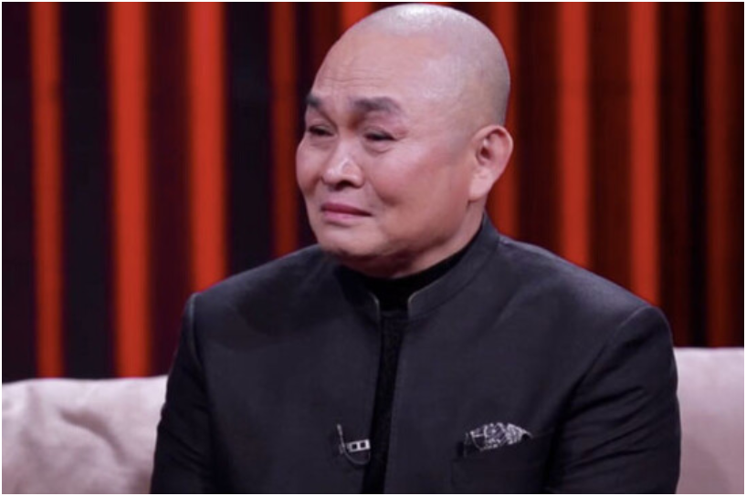Nghệ sĩ Xuân Hinh khóc lóc trên sóng truyền hình, kể khổ về những điều ít ai biết: “Không phải giàu là sướng đâu”