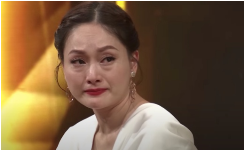 Lan Phương lộ loạt biểu hiện bất ổn trước khi công khai ly thân chồng Tây: “Đừng có làm gì bậy nha chị, mọi chuyện đâu còn có đó”