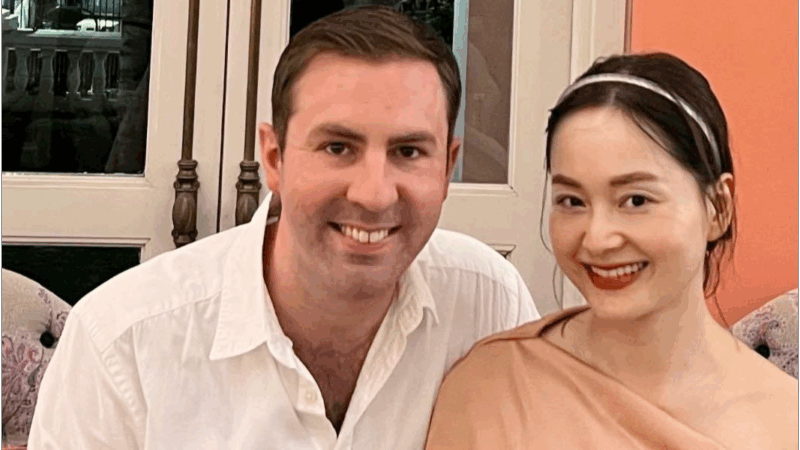 Chồng tây của Lan Phương: “Tôi yêu thương vợ tôi lắm, chỉ vì công việc và khoảng cách xa quá nên tôi mới để mất cô ấy, tôi thật sự rất hối hận”