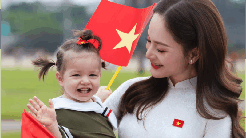 Trình độ học vấn không ngờ của diễn viên Lan Phương, bảo sao làm cho VTV: “Quá là giỏi, lấy chồng Tây tưởng sư:ớng nhưng lại bạc phận”