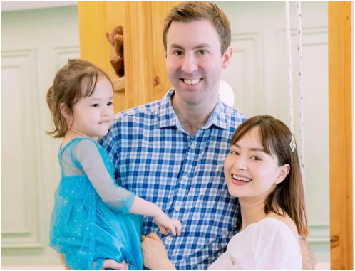Lan Phương ngày xưa tiết lộ từng có chiêu thức khiến chồng chiều chuộng: “Ai cũng nể cuộc sống như tiên của chị, giờ mới bị vỡ lẻ ra”