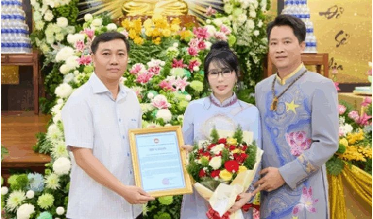 Chuyện lạ có thật: Mailisa đã đón sinh nhật ngay trong chùa, tặng 16 căn nhà tình thương, 100 phần quà lớn nhỏ