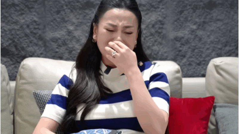 Tình hình đáng lo của vợ Shark Bình: “Tình cảnh hiện tại ngặt nghèo quá, cứ tưởng lấy được đại gia là sư:ớng, ai ngờ”