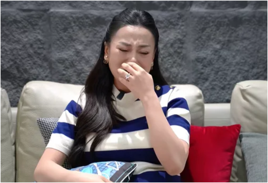 Tình hình đáng lo của vợ Shark Bình: “Tình cảnh hiện tại ngặt nghèo quá, cứ tưởng lấy được đại gia là sư:ớng, ai ngờ”
