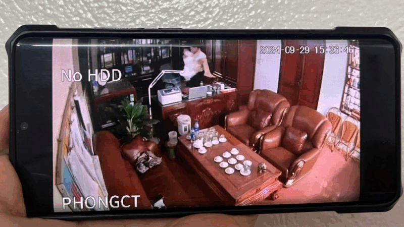 Lộ lý do clip ‘nhạy cảm’ của lãnh đạo THPT bị rò rỉ: Tình huống khó ai ngờ tới!