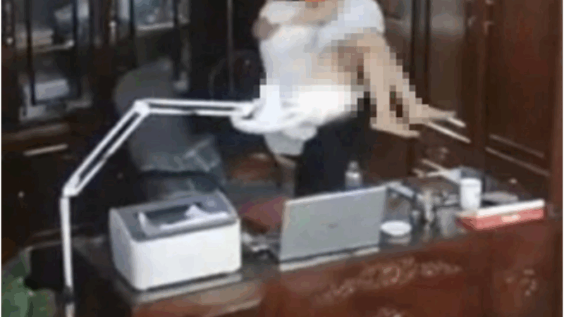 Vụ clip người đàn ông ‘th:ân mậ:t’ với nhiều ph:ụ n:ữ: Người ph:át t:án có thể lĩnh tới 15 năm t:ù