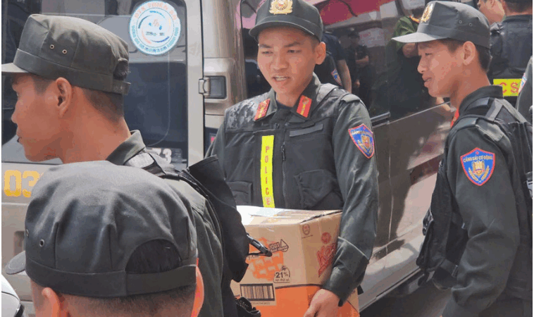 Công an thu giữ nhiều tài liệu từ việc khám xét Thẩm mỹ viện Mailisa Sài Gòn: ‘Thôi xong, chuyến này đi khó về rồi’