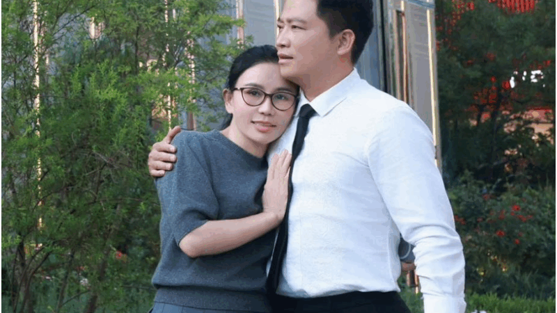 Danh tính ông chồng Hoàng Kim Khánh của sếp Mailisa: ‘Tất tần tật về người này’