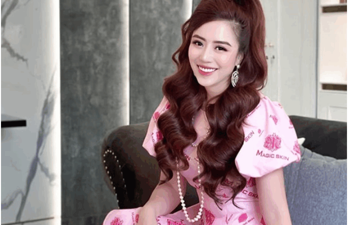 Thêm một bà tr:ùm nghành mỹ phẩm lại bị réo tên: ‘Chuyện gì thế này?’