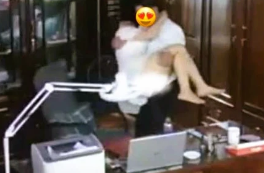 Trường THPT Tô Hiến Thành (Ninh Bình) chính thức lên tiếng: Người trong cl:ip không phải hiệu trưởng, căn phòng cũng không thuộc trường quản lý!