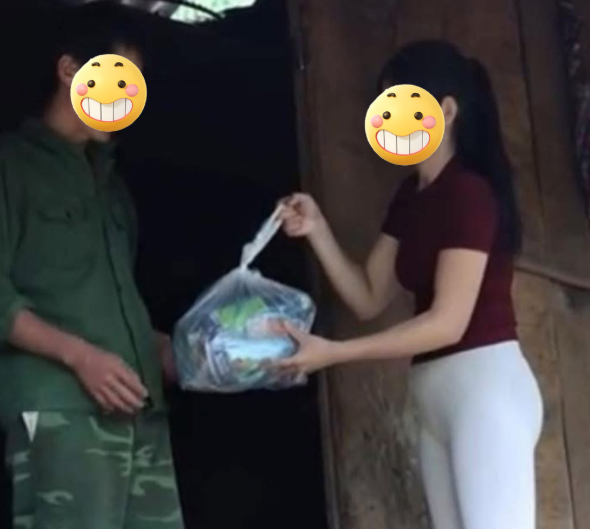 Diện outfit gym “căng đét” đi từ thiện, cô gái bị netizen ném đá dữ dội: Quá phản cảm, nhìn gai mắt vô cùng