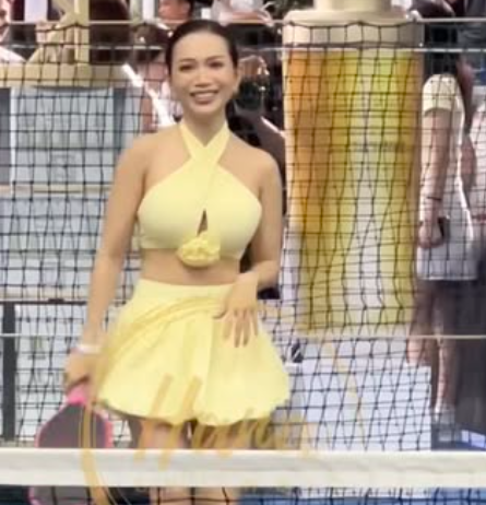 Ăn mặc phản cảm và trang điểm quá tay: Cảnh sao nữ Vbiz chơi pickleball khiến MXH sục sôi!