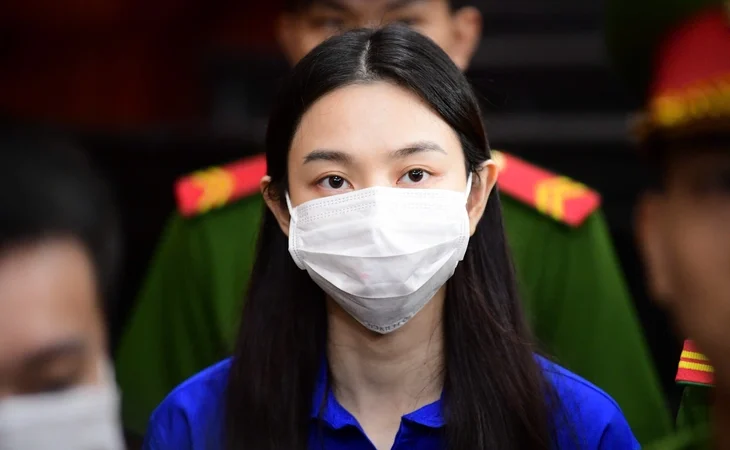 HH Thùy Tiên nói về công ty Sen Vàng: Khai hết sự thật, ai cũng bất ngờ