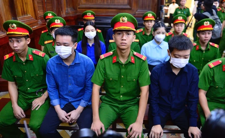 Rõ mức á:n Thùy Tiên – Quang Linh – Hằng Du Mục có thể đối diện ‘theo cáo buộc’: Chuyến này coi như hết cửa thoát?