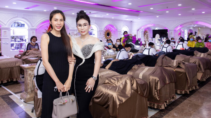 Bất ngờ hé lộ quan hệ thân mật giữa Thủy Tiên và Mailisa: Từ khách VIP đến đối tác từ thiện, cả hai từng quấn quýt không rời