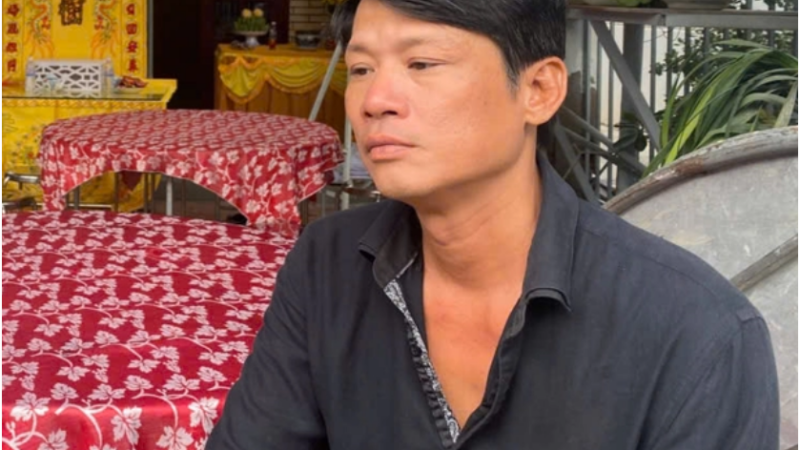 Rõ về người con trai kín tiếng của NS Thương Tín: ‘Làm ca sĩ, mưu sinh sống qua ngày, ít ai biết đến anh’