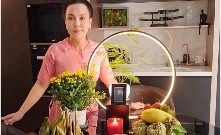 Quá trùng hợp trong ngày gi:ỗ của NS Chí Tài và lễ ta:ng NS Thương Tín: ‘Việt Hương tiết lộ 1 chi tiết, tâm linh quá đi’