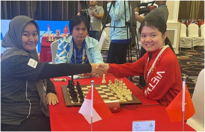 Thân thế cực ‘chất’ của cặp vợ chồng lập kỳ tích cùng giành HCV SEA Games 33 cho đoàn Việt Nam