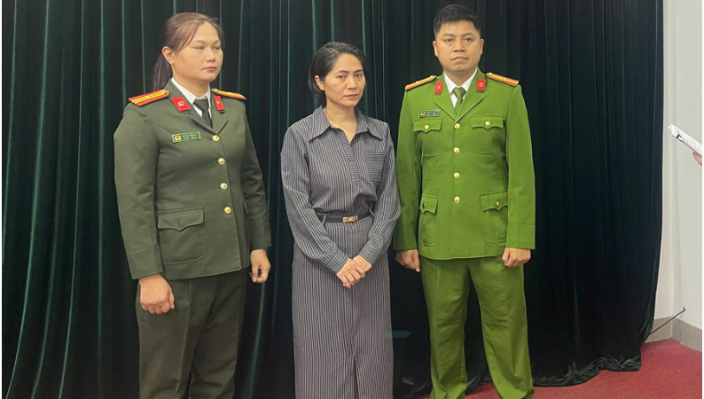 Rõ cách thức l:ừa đả:o của bà giám đốc tổ chức chương trình ‘Về đây bốn cánh chim trời’: “Trắ:ng tr:ợn thật chứ”