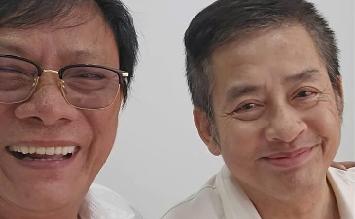 Tấn Hoàng trực tiếp đến thăm, livestream báo tin về sức khỏe của Tấn Beo: Nhìn chú Beo giờ già lắm, tóc bạc trắng hết, nhìn mà xót