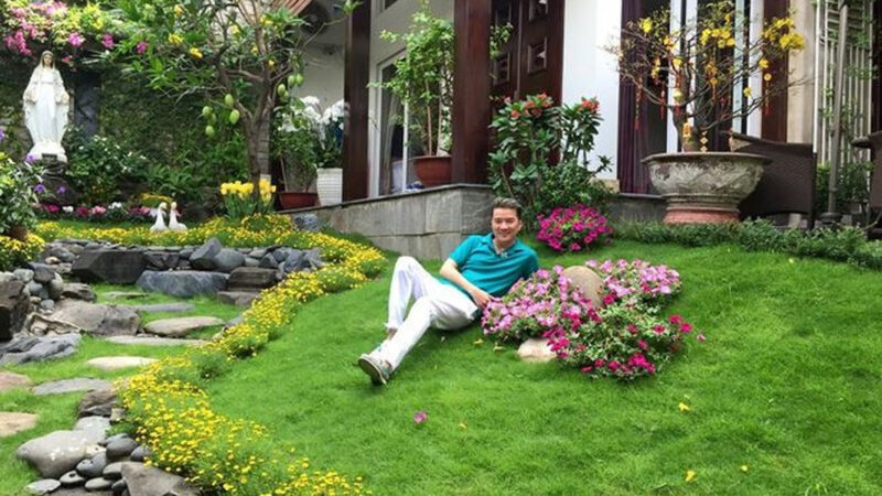 Rồi cũng đến lúc khép lại: Đàm Vĩnh Hưng chính thức rời căn biệt thự trăm tỷ gắn bó gần 20 năm, mọi thứ giờ chỉ còn là ký ức…