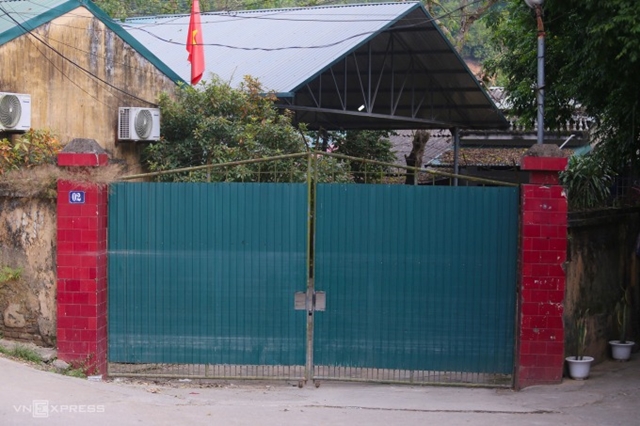 Hiện trường nơi Đoàn Văn Sáng sát hại Nguyễn Xuân Đạt, người dân sát vách tiết lộ hiện tượng lạ sau ngày gây án: Nghe xong mà ám ảnh, nuốt cơm không trôi luôn