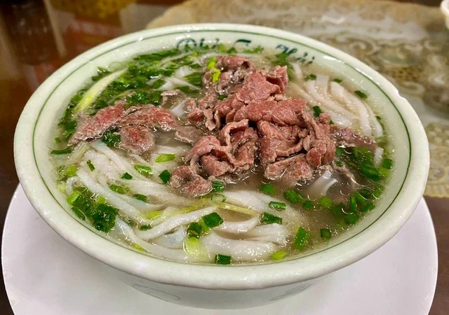 Không phải cháo gà: Món ăn Việt chỉ từ 35.000 đồng/phần mới là cái tên lọt top 20 ngon nhất thế giới