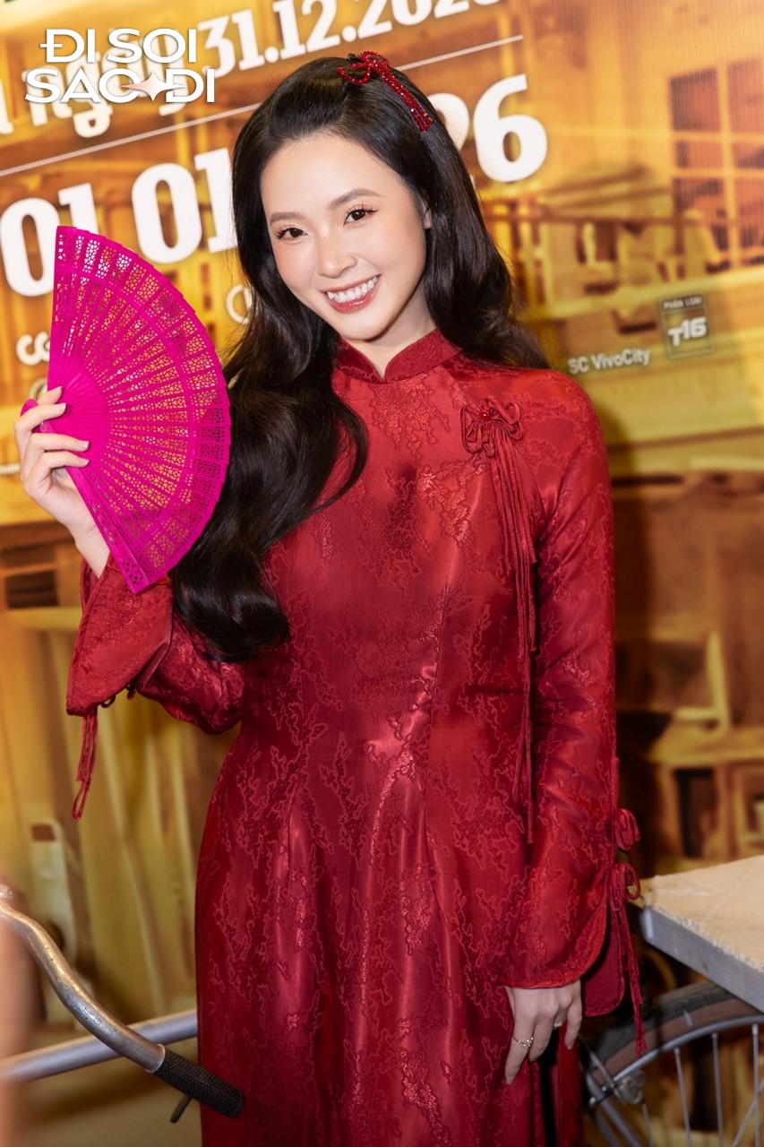 Nhan sắc của Midu sau khi về làm dâu hào môn Duy Tân khiến CDM choáng váng: Đẹp tới mức bị gọi là “yêu quái đội lốt người”